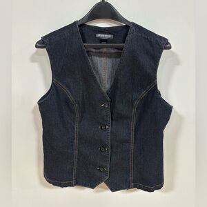 Bisou Bisou Women's Dark Blue Denim Vest